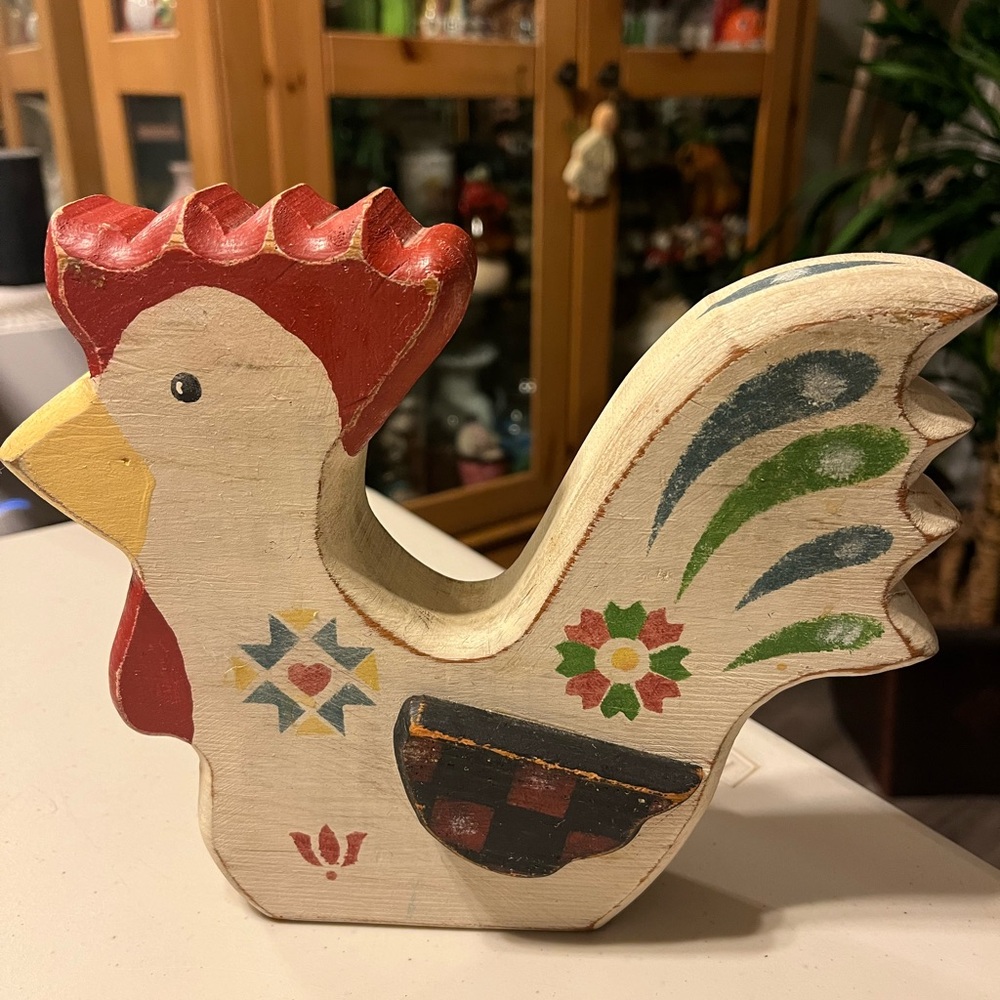 Vintage Wooden chicken. Al fishers wood shop. Bought at an antique shop in tenn
